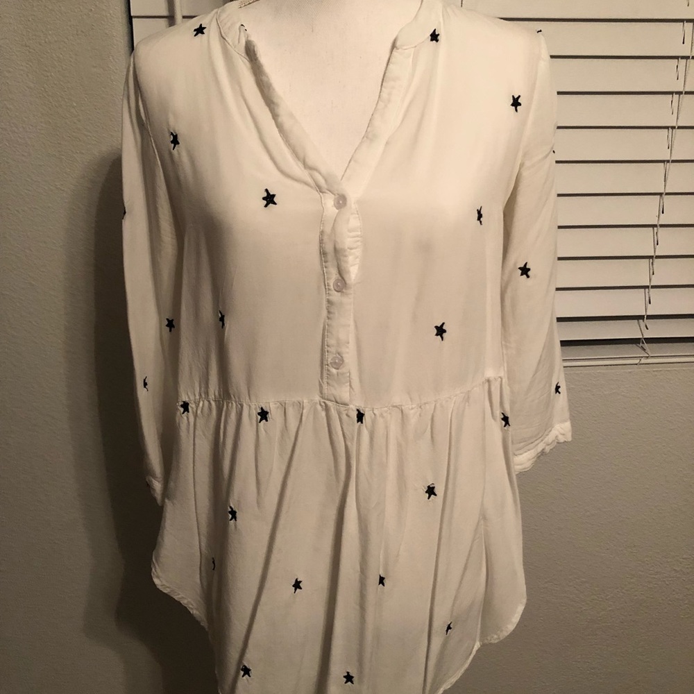 Half button stars top